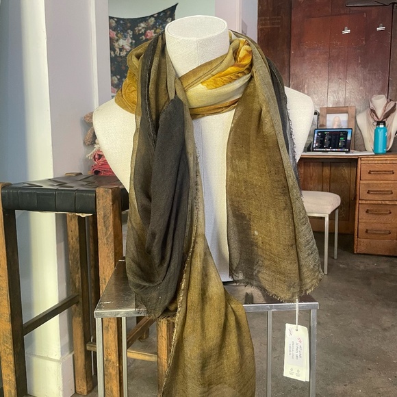 813 Ottotredici Buddha Print Scarf - Picture 1 of 2